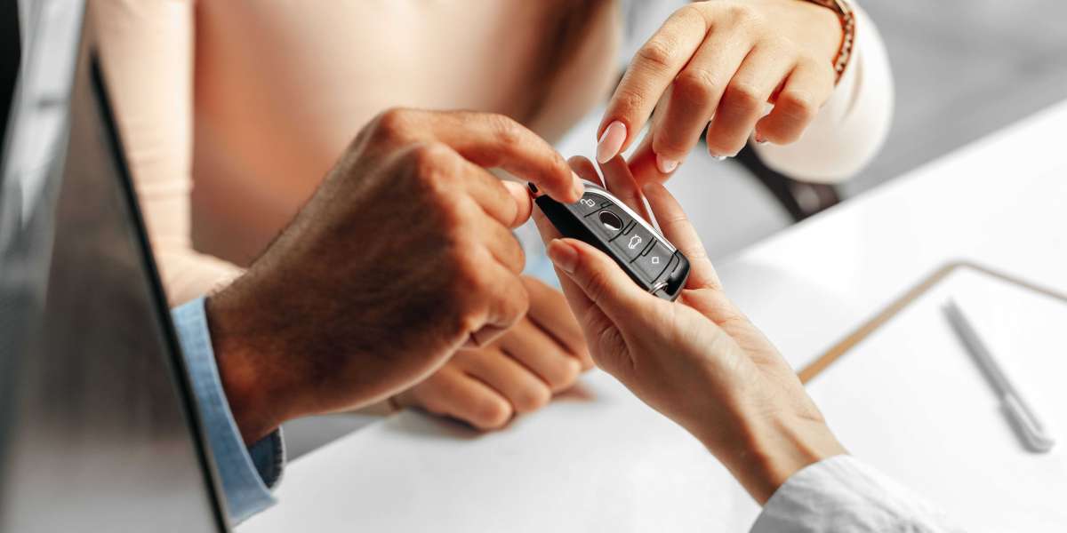 Finding a Cheap Locksmith for Car Keys Near You